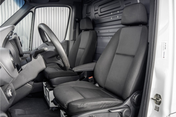 Mercedes-Benz Sprinter 311 CDI | L2H2 | Camera | CarPlay | Climate | Inrichting | Omvormer | Oprijplaat | Euro 6