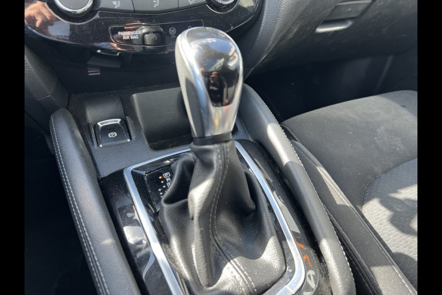 Nissan QASHQAI 1.2 N-Connecta Pano/Navi/Camera