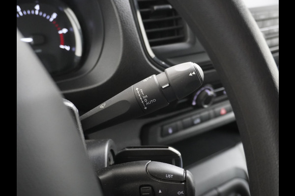 Peugeot Expert 1.5HDI 101PK Airco Cruise Control Trekhaak Regensensor Premium Schuifdeur Betonplex Vloer Wandbetimmering Euro 6