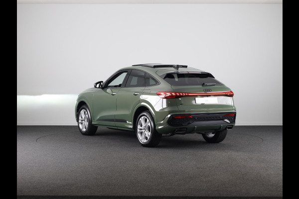 Audi Q5 Sportback 2.0 TFSI e-hybrid quattro S edition | Tech plus | Glazen panoramadak | Zwart pakket | Elektrische stoelen |
