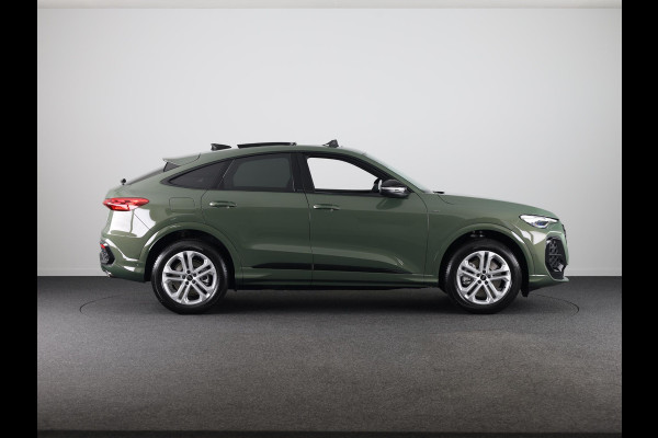 Audi Q5 Sportback 2.0 TFSI e-hybrid quattro S edition | Tech plus | Glazen panoramadak | Zwart pakket | Elektrische stoelen |