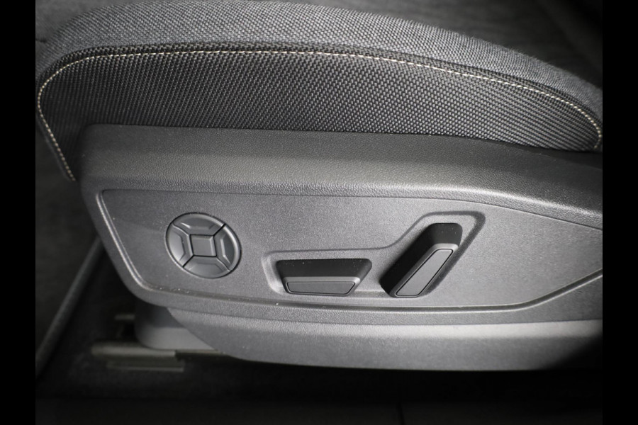 Audi Q5 Sportback 2.0 TFSI e-hybrid quattro S edition | Tech plus | Glazen panoramadak | Zwart pakket | Elektrische stoelen |