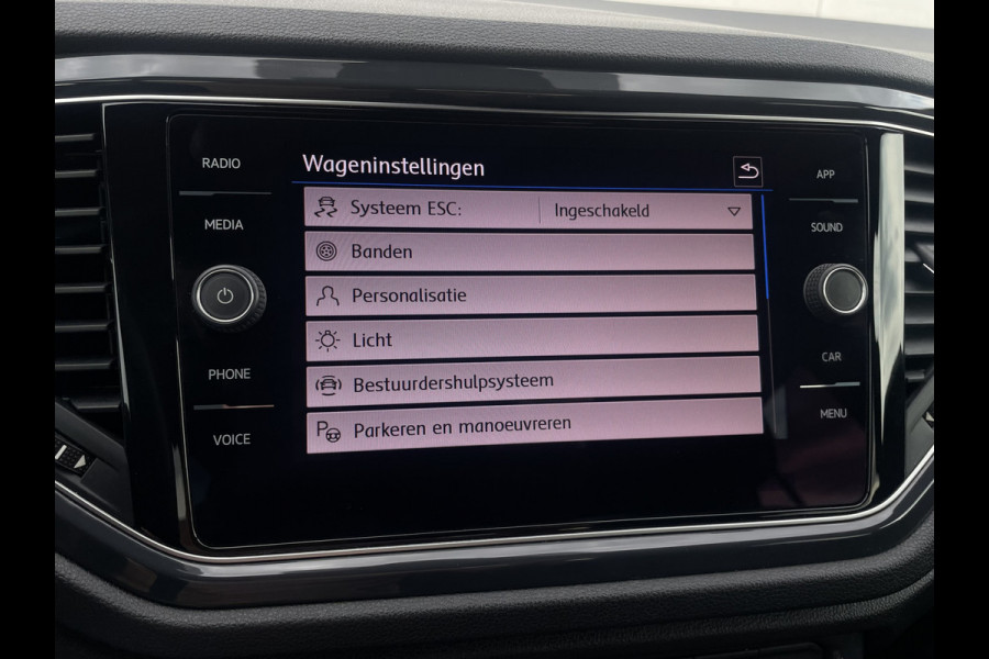 Volkswagen T-Roc 1.5 TSI Sport LED | Trekhaak | Carplay | Camera | Virtual Cockpit | PDC
