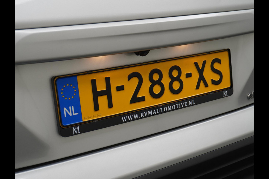 Hyundai Kona EV Premium 64 kWh VAN: 22.900,- VOOR: 18.877,- UW HERFSTVOORDEEL: 4.023,- 3-FASE LADER | ORIGINEEL NL AUTO MET NAP | SCHUIFDAK | LEDER | STOELVERWARMING & VERKOELING | HEAD-UP DISPLAY | AFN.TREKHAAK | RIJKLAAR MET 12 MAANDEN BOVAG GARANTIE!