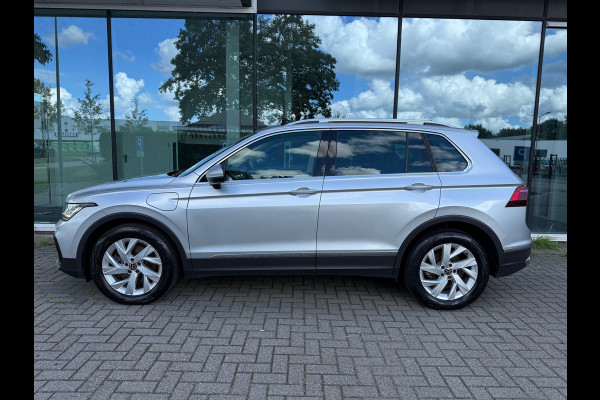 Volkswagen Tiguan 1.4 TSI eHybrid Business+ - Automaat - Panodak - Trekhaak - Camera