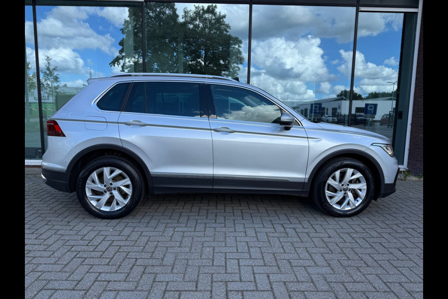 Volkswagen Tiguan 1.4 TSI eHybrid Business+ - Automaat - Panodak - Trekhaak - Camera