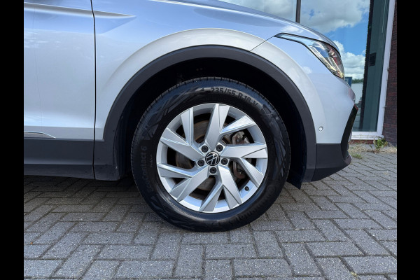 Volkswagen Tiguan 1.4 TSI eHybrid Business+ - Automaat - Panodak - Trekhaak - Camera