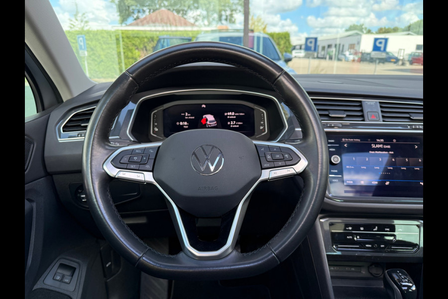 Volkswagen Tiguan 1.4 TSI eHybrid Business+ - Automaat - Panodak - Trekhaak - Camera