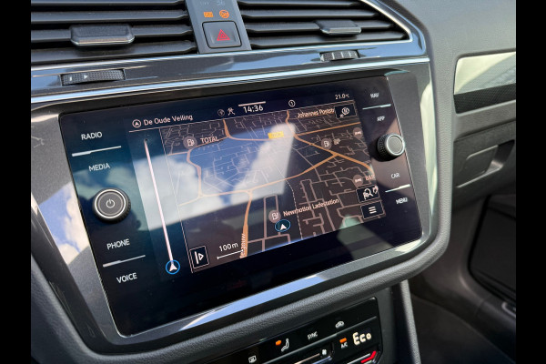 Volkswagen Tiguan 1.4 TSI eHybrid Business+ - Automaat - Panodak - Trekhaak - Camera
