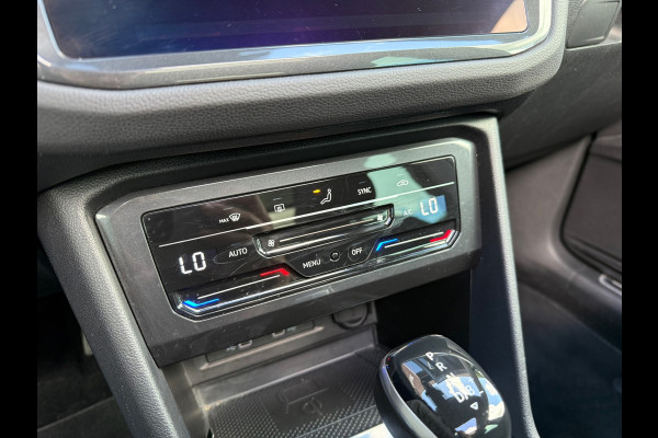 Volkswagen Tiguan 1.4 TSI eHybrid Business+ - Automaat - Panodak - Trekhaak - Camera