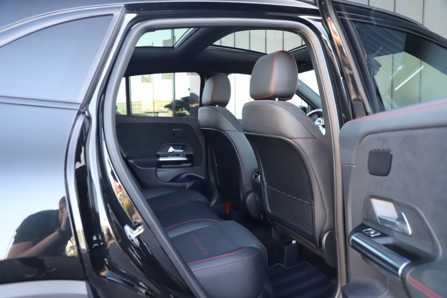 Mercedes-Benz GLA AMG 35 4MATIC Aut8 | 306PK | Pano | Adaptief-onderstel | Sfeerverlichting | Memory | Multibeam | Carbon | Standkachel | Stoelver