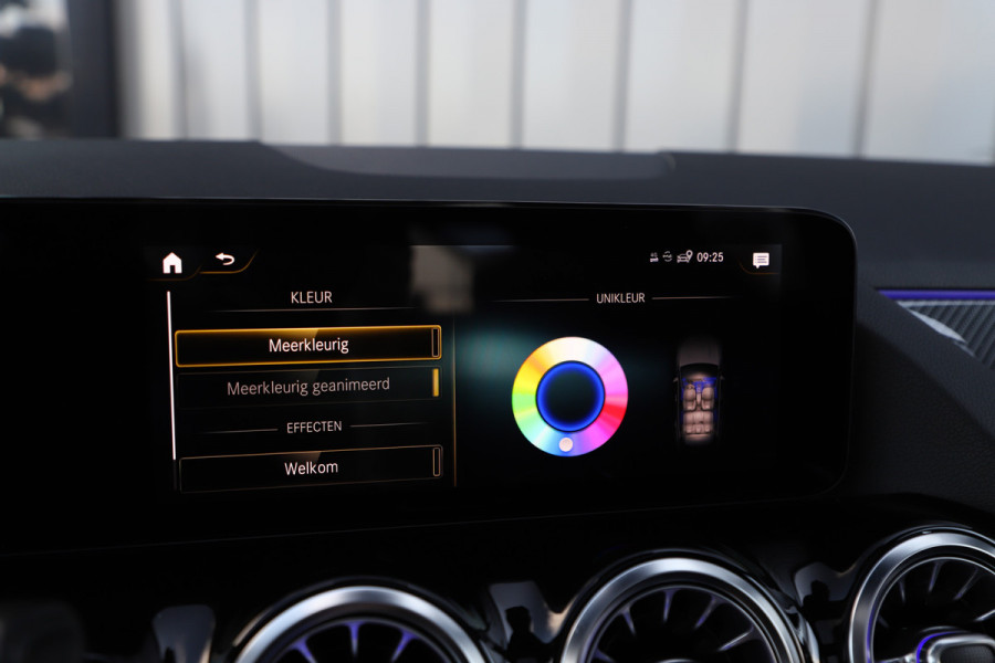 Mercedes-Benz GLA AMG 35 4MATIC Aut8 | 306PK | Pano | Adaptief-onderstel | Sfeerverlichting | Memory | Multibeam | Carbon | Standkachel | Stoelver