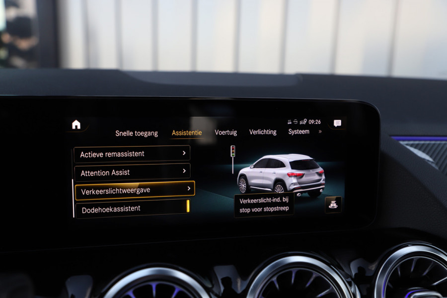 Mercedes-Benz GLA AMG 35 4MATIC Aut8 | 306PK | Pano | Adaptief-onderstel | Sfeerverlichting | Memory | Multibeam | Carbon | Standkachel | Stoelver