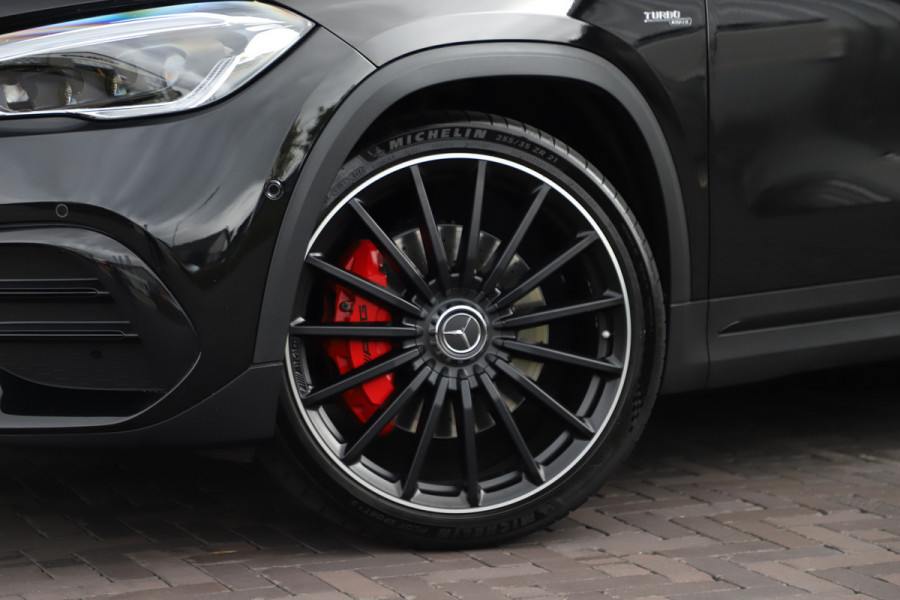 Mercedes-Benz GLA AMG 35 4MATIC Aut8 | 306PK | Pano | Adaptief-onderstel | Sfeerverlichting | Memory | Multibeam | Carbon | Standkachel | Stoelver