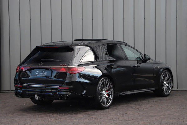 Mercedes-Benz E-Klasse Estate Estate AMG 53 Hybrid 4-MATIC+ | 612PK | Achterasbesturing | Head-up | Carbon | Burmester 4D | Keyles-go | Sfeerverlichtin Mercedes-Benz E-Klasse Estate Estate AMG 53 Hybrid 4-MATIC+ | 612PK | Achterasbesturing | Head-up | Carbon | Burmester 4D | Keyles-go | Sfeerverlichtin
