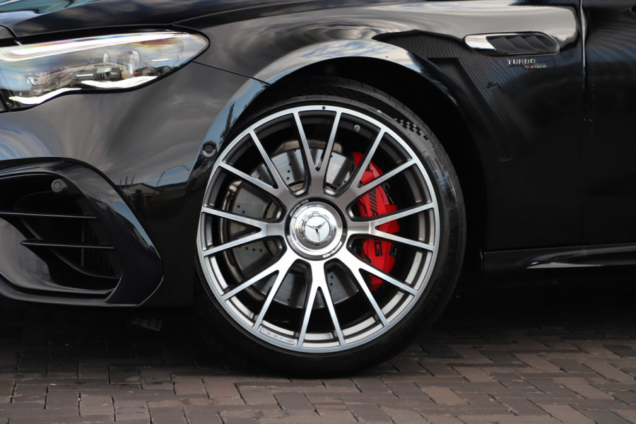 Mercedes-Benz E-Klasse Estate Estate AMG 53 Hybrid 4-MATIC+ | 612PK | Achterasbesturing | Head-up | Carbon | Burmester 4D | Keyles-go | Sfeerverlichtin Mercedes-Benz E-Klasse Estate Estate AMG 53 Hybrid 4-MATIC+ | 612PK | Achterasbesturing | Head-up | Carbon | Burmester 4D | Keyles-go | Sfeerverlichtin