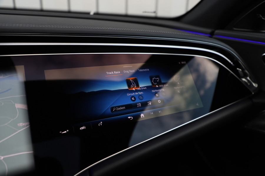 Mercedes-Benz E-Klasse Estate Estate AMG 53 Hybrid 4-MATIC+ | 612PK | Achterasbesturing | Head-up | Carbon | Burmester 4D | Keyles-go | Sfeerverlichtin Mercedes-Benz E-Klasse Estate Estate AMG 53 Hybrid 4-MATIC+ | 612PK | Achterasbesturing | Head-up | Carbon | Burmester 4D | Keyles-go | Sfeerverlichtin