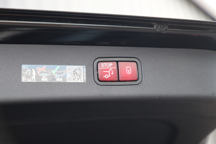 Mercedes-Benz E-Klasse Estate Estate AMG 53 Hybrid 4-MATIC+ | 612PK | Achterasbesturing | Head-up | Carbon | Burmester 4D | Keyles-go | Sfeerverlichtin Mercedes-Benz E-Klasse Estate Estate AMG 53 Hybrid 4-MATIC+ | 612PK | Achterasbesturing | Head-up | Carbon | Burmester 4D | Keyles-go | Sfeerverlichtin