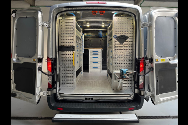 Ford Transit Achterwiel aandrijving Volledig ingerichte Servicewagen 350 2.0 TDCI 130pk euro6 L2H2 Trend 3Persoons RIJKLAARPRIJS!