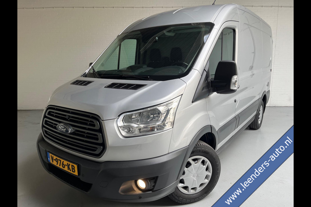 Ford Transit Achterwiel aandrijving Volledig ingerichte Servicewagen 350 2.0 TDCI 130pk euro6 L2H2 Trend 3Persoons RIJKLAARPRIJS! Ford Transit Achterwiel aandrijving Volledig ingerichte Servicewagen 350 2.0 TDCI 130pk euro6 L2H2 Trend 3Persoons RIJKLAARPRIJS!