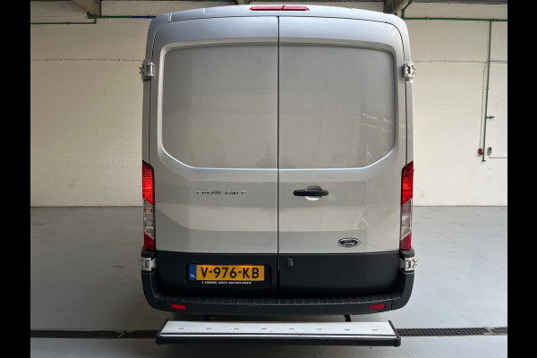 Ford Transit Achterwiel aandrijving Volledig ingerichte Servicewagen 350 2.0 TDCI 130pk euro6 L2H2 Trend 3Persoons RIJKLAARPRIJS!