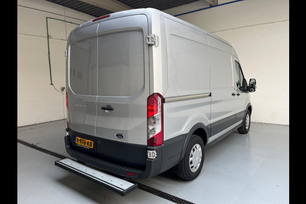 Ford Transit Achterwiel aandrijving Volledig ingerichte Servicewagen 350 2.0 TDCI 130pk euro6 L2H2 Trend 3Persoons RIJKLAARPRIJS!