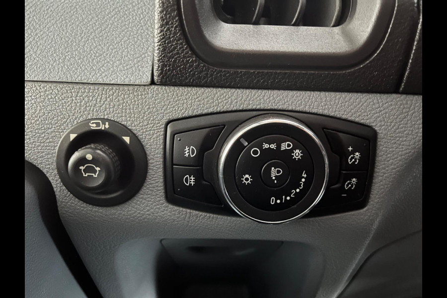 Ford Transit Achterwiel aandrijving Volledig ingerichte Servicewagen 350 2.0 TDCI 130pk euro6 L2H2 Trend 3Persoons RIJKLAARPRIJS!