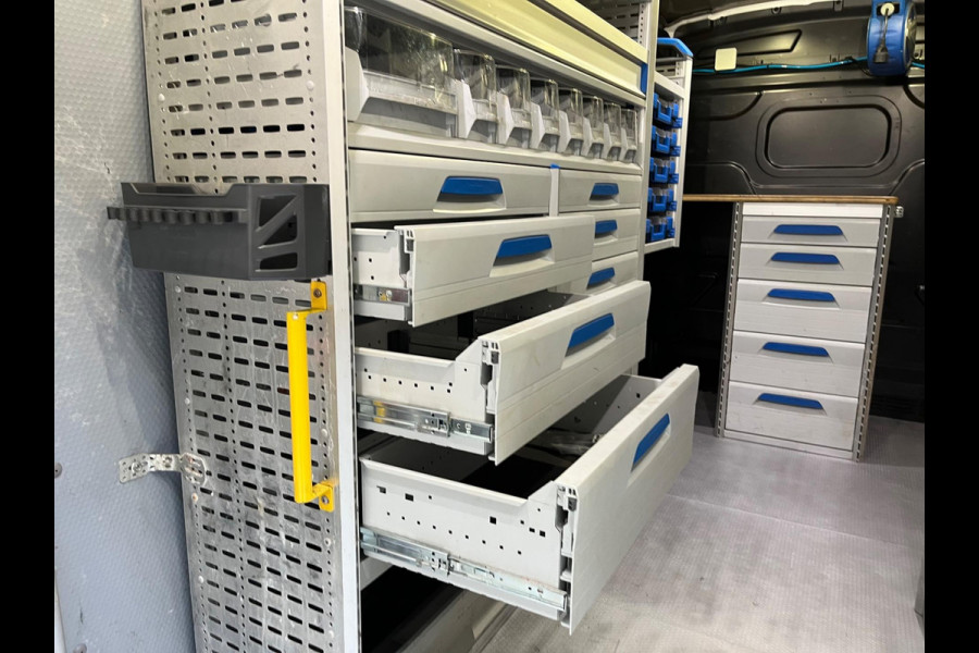 Ford Transit Achterwiel aandrijving Volledig ingerichte Servicewagen 350 2.0 TDCI 130pk euro6 L2H2 Trend 3Persoons RIJKLAARPRIJS!