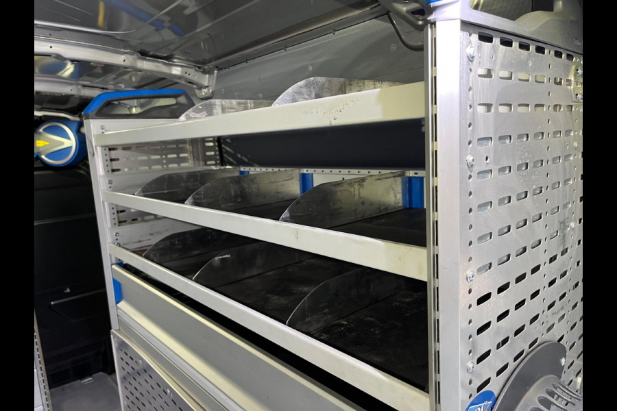 Ford Transit Achterwiel aandrijving Volledig ingerichte Servicewagen 350 2.0 TDCI 130pk euro6 L2H2 Trend 3Persoons RIJKLAARPRIJS!