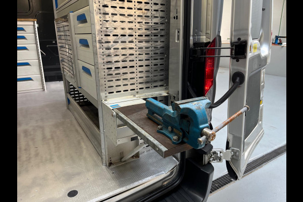 Ford Transit Achterwiel aandrijving Volledig ingerichte Servicewagen 350 2.0 TDCI 130pk euro6 L2H2 Trend 3Persoons RIJKLAARPRIJS!