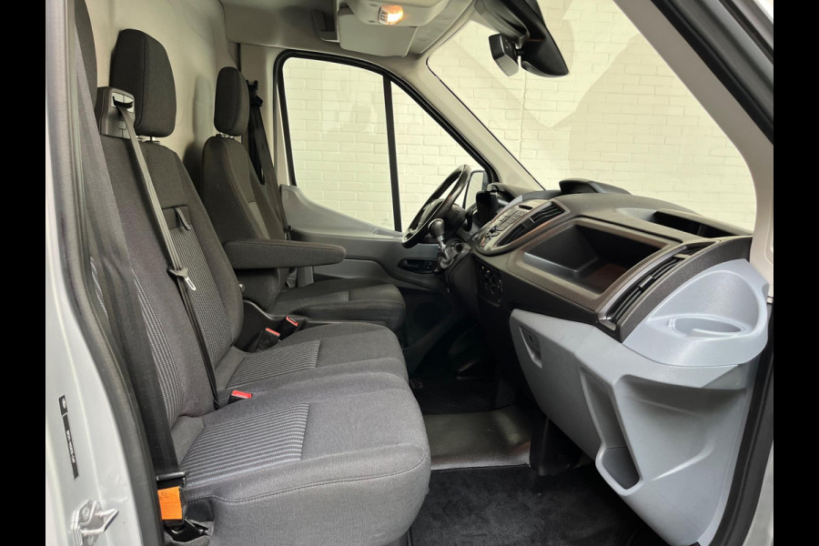 Ford Transit Achterwiel aandrijving Volledig ingerichte Servicewagen 350 2.0 TDCI 130pk euro6 L2H2 Trend 3Persoons RIJKLAARPRIJS!