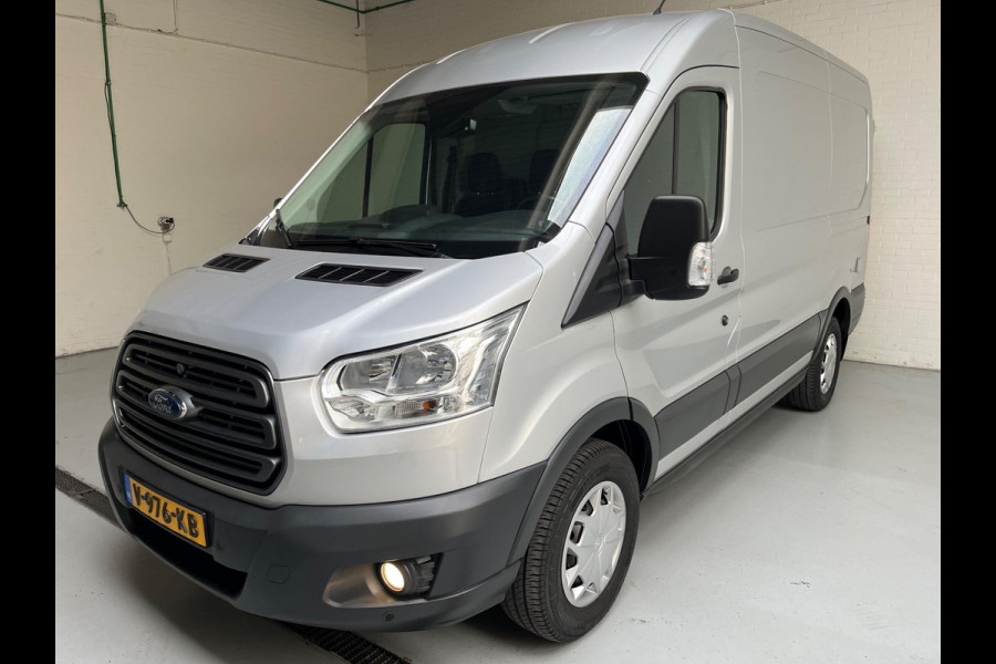 Ford Transit Achterwiel aandrijving Volledig ingerichte Servicewagen 350 2.0 TDCI 130pk euro6 L2H2 Trend 3Persoons RIJKLAARPRIJS!