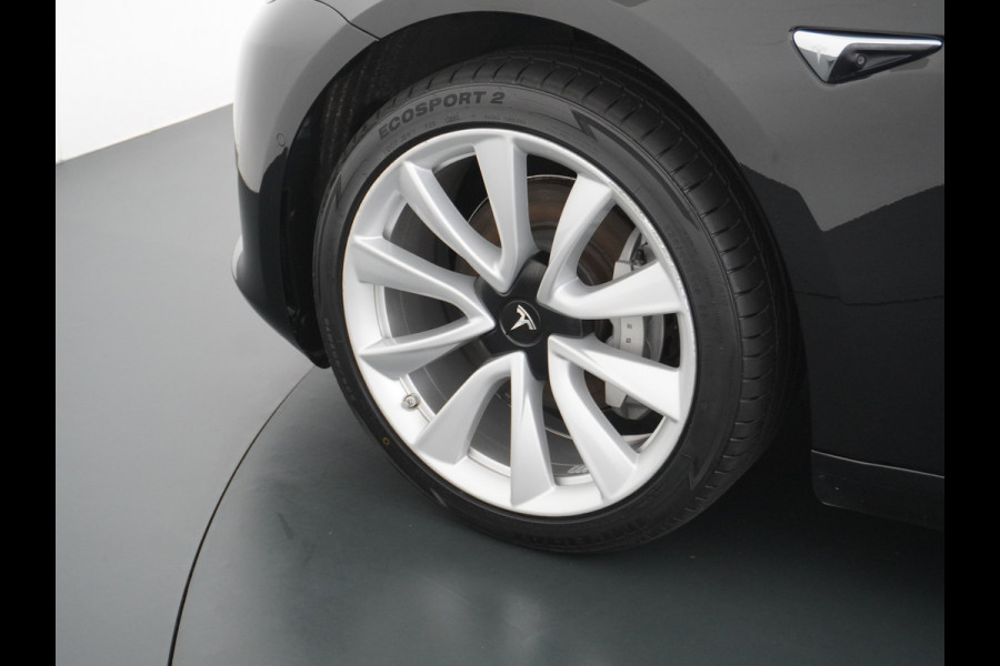 Tesla Model 3 RWD SR+ 60kWh 325PK Lmv 19" AutoPilot Leder PanoDak Adaptive-Cruise Lmv Camera's Elektr.-Stuur+Stoelen+Spiegels+Geheugen+Easy-En Navi LED Comfortstoelen ACC DAB Voorverwarmen interieur via App Keyless via Telefoonsleutel One-Pedal-Drive Origineel Nederlandse auto tot 11kw laden thuis! 1.584kg licht!