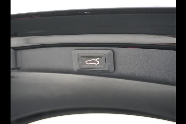 Tesla Model 3 RWD SR+ 60kWh 325PK Lmv 19" AutoPilot Leder PanoDak Adaptive-Cruise Lmv Camera's Elektr.-Stuur+Stoelen+Spiegels+Geheugen+Easy-En Navi LED Comfortstoelen ACC DAB Voorverwarmen interieur via App Keyless via Telefoonsleutel One-Pedal-Drive Origineel Nederlandse auto tot 11kw laden thuis! 1.584kg licht!