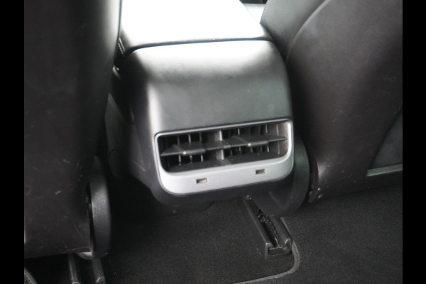 Tesla Model 3 RWD SR+ 60kWh 325PK Lmv 19" AutoPilot Leder PanoDak Adaptive-Cruise Lmv Camera's Elektr.-Stuur+Stoelen+Spiegels+Geheugen+Easy-En Navi LED Comfortstoelen ACC DAB Voorverwarmen interieur via App Keyless via Telefoonsleutel One-Pedal-Drive Origineel Nederlandse auto tot 11kw laden thuis! 1.584kg licht!