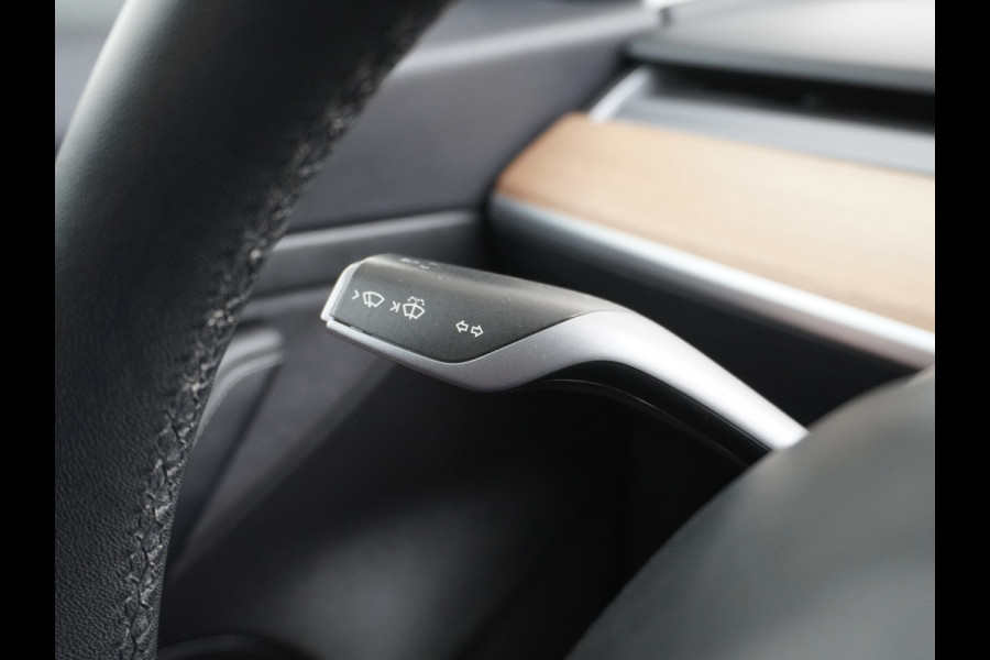 Tesla Model 3 RWD SR+ 60kWh 325PK Lmv 19" AutoPilot Leder PanoDak Adaptive-Cruise Lmv Camera's Elektr.-Stuur+Stoelen+Spiegels+Geheugen+Easy-En Navi LED Comfortstoelen ACC DAB Voorverwarmen interieur via App Keyless via Telefoonsleutel One-Pedal-Drive Origineel Nederlandse auto tot 11kw laden thuis! 1.584kg licht!