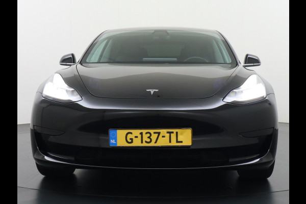 Tesla Model 3 RWD SR+ 60kWh 325PK Lmv 19" AutoPilot Leder PanoDak Adaptive-Cruise Lmv Camera's Elektr.-Stuur+Stoelen+Spiegels+Geheugen+Easy-En Navi LED Comfortstoelen ACC DAB Voorverwarmen interieur via App Keyless via Telefoonsleutel One-Pedal-Drive Origineel Nederlandse auto tot 11kw laden thuis! 1.584kg licht!