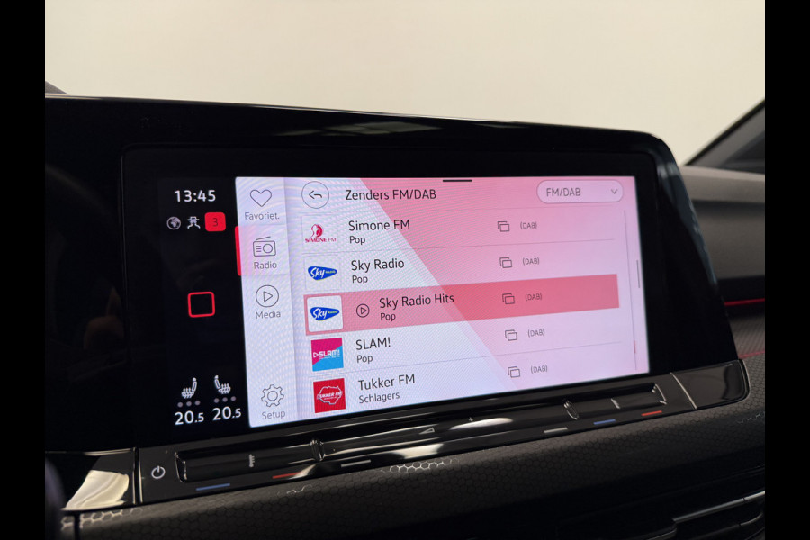 Volkswagen Golf 2.0 TSI GTI Parkeerassistent Keyless Go/Start HUD Volkswagen Golf 2.0 TSI GTI Parkeerassistent Keyless Go/Start HUD