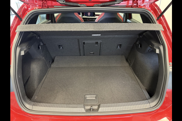 Volkswagen Golf 2.0 TSI GTI Parkeerassistent Keyless Go/Start HUD Volkswagen Golf 2.0 TSI GTI Parkeerassistent Keyless Go/Start HUD