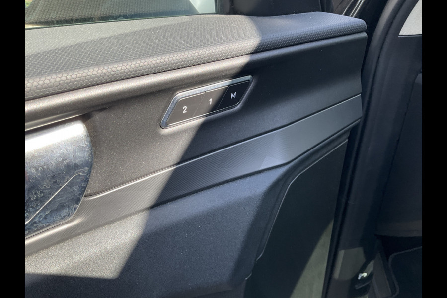 Lynk & Co 01 1.5 PHEV Carplay Pano.dak Adapt.Cruise Hoge zit vol opties!