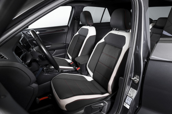 Volkswagen T-Roc 2.0 TSI 190 PK 4Motion Sport - Automaat Orig. NL | S/K-Panodak | Afn. Trekhaak | Adapt. Cruise | Stoelverw. | PDC | NAV + App. Connect | ECC | DAB | LM 17" |