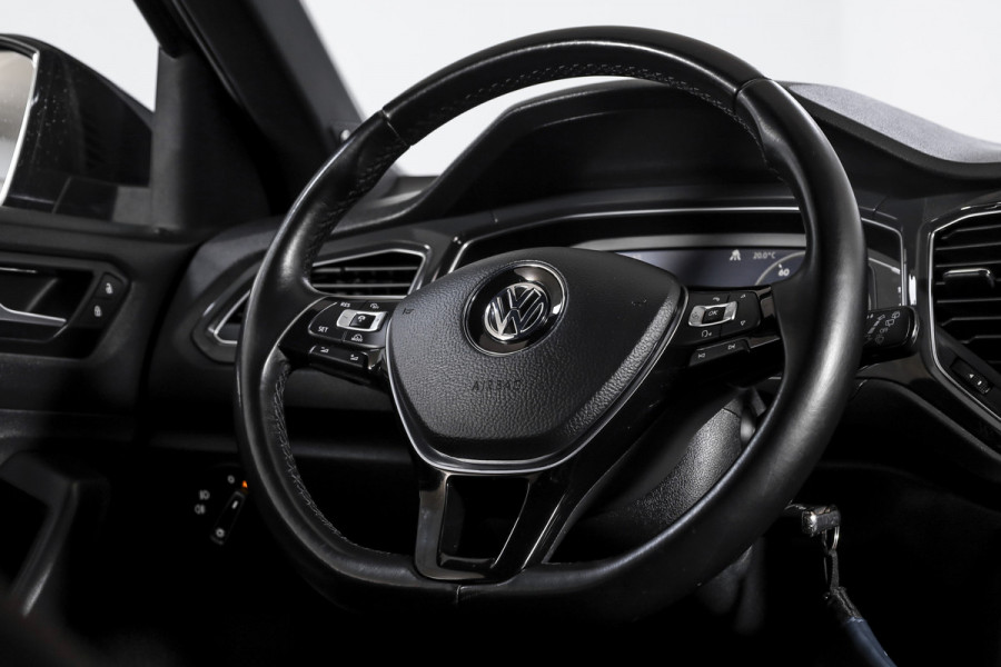 Volkswagen T-Roc 2.0 TSI 190 PK 4Motion Sport - Automaat Orig. NL | S/K-Panodak | Afn. Trekhaak | Adapt. Cruise | Stoelverw. | PDC | NAV + App. Connect | ECC | DAB | LM 17" |