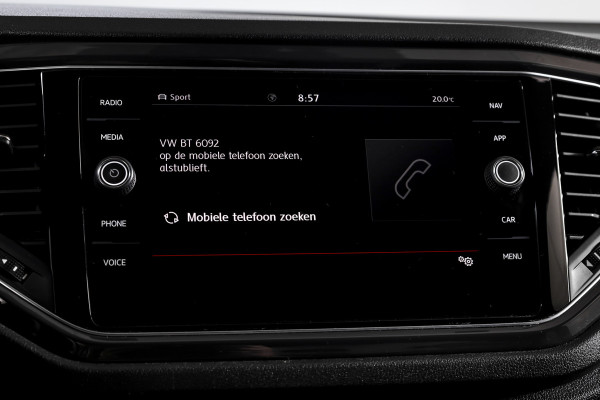 Volkswagen T-Roc 2.0 TSI 190 PK 4Motion Sport - Automaat Orig. NL | S/K-Panodak | Afn. Trekhaak | Adapt. Cruise | Stoelverw. | PDC | NAV + App. Connect | ECC | DAB | LM 17" |