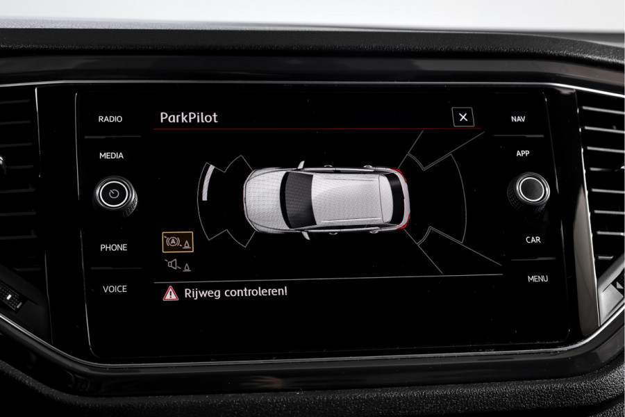 Volkswagen T-Roc 2.0 TSI 190 PK 4Motion Sport - Automaat Orig. NL | S/K-Panodak | Afn. Trekhaak | Adapt. Cruise | Stoelverw. | PDC | NAV + App. Connect | ECC | DAB | LM 17" |