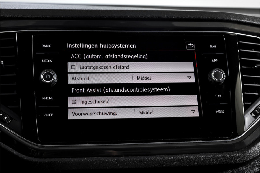 Volkswagen T-Roc 2.0 TSI 190 PK 4Motion Sport - Automaat Orig. NL | S/K-Panodak | Afn. Trekhaak | Adapt. Cruise | Stoelverw. | PDC | NAV + App. Connect | ECC | DAB | LM 17" |
