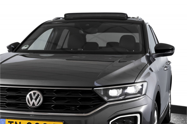 Volkswagen T-Roc 2.0 TSI 190 PK 4Motion Sport - Automaat Orig. NL | S/K-Panodak | Afn. Trekhaak | Adapt. Cruise | Stoelverw. | PDC | NAV + App. Connect | ECC | DAB | LM 17" |