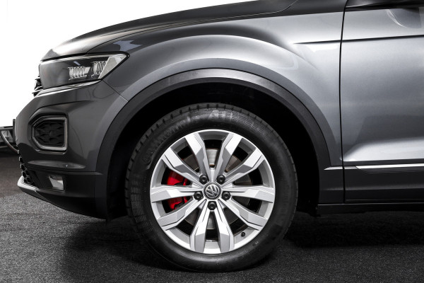 Volkswagen T-Roc 2.0 TSI 190 PK 4Motion Sport - Automaat Orig. NL | S/K-Panodak | Afn. Trekhaak | Adapt. Cruise | Stoelverw. | PDC | NAV + App. Connect | ECC | DAB | LM 17" |