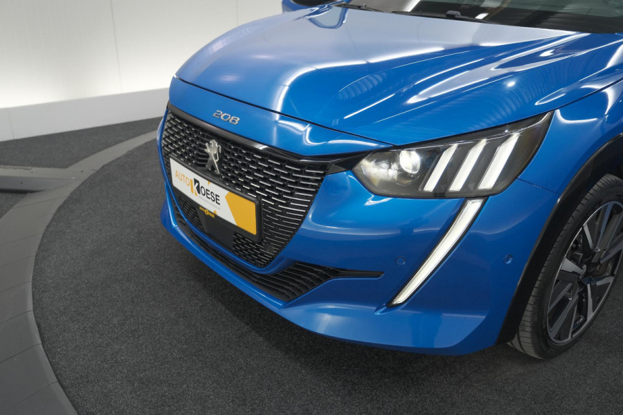 Peugeot 208 PureTech 100 GT | Camera | Dodehoekdetectie | Apple Carplay | Stoelverwarming | Parkeersensoren