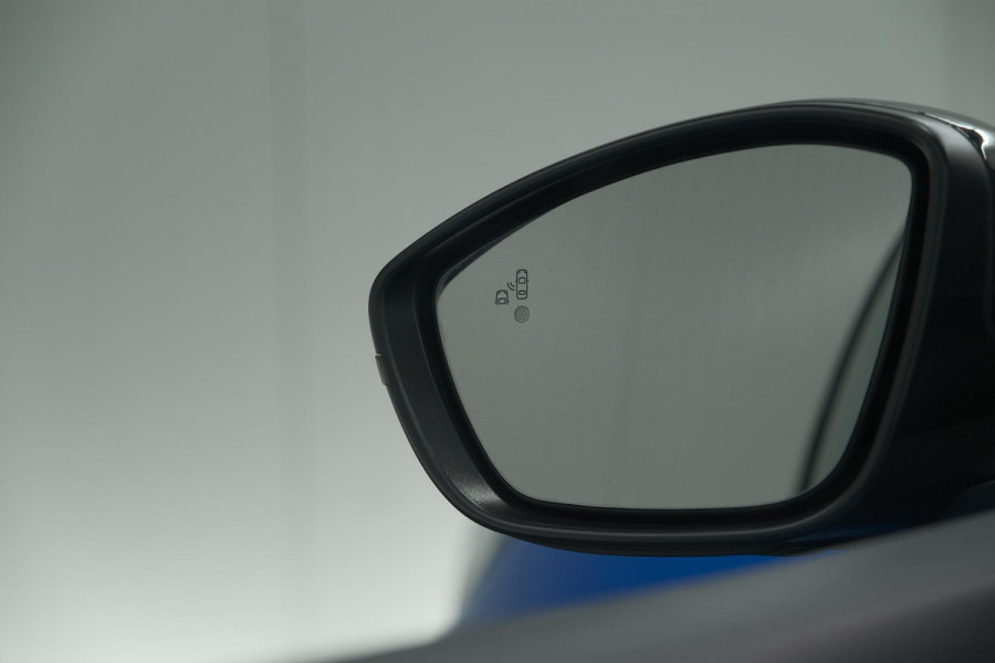 Peugeot 208 PureTech 100 GT | Camera | Dodehoekdetectie | Apple Carplay | Stoelverwarming | Parkeersensoren