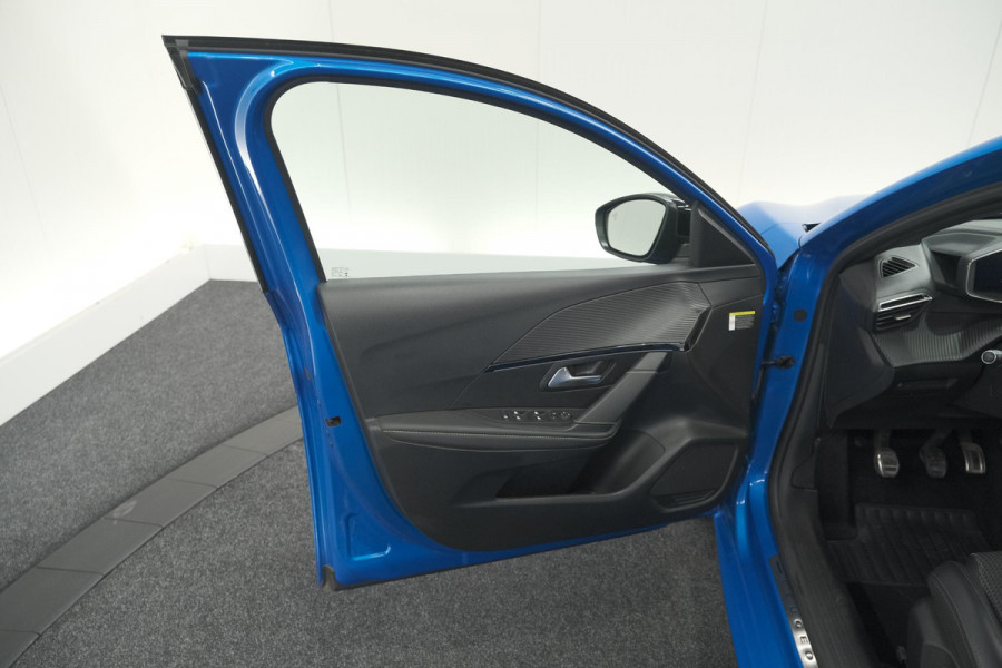 Peugeot 208 PureTech 100 GT | Camera | Dodehoekdetectie | Apple Carplay | Stoelverwarming | Parkeersensoren